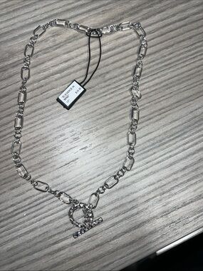 Elegance in Mind Silver Toggle Link Necklace